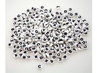 Plastpärlor ABC rund vit/svart 500/FP